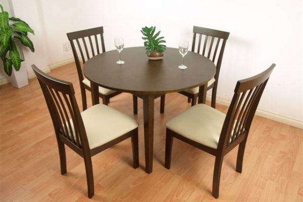 Ghế bàn ăn lót nệm cổ điển